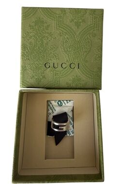 Gucci- AUTHENTIC 🍀 925 Silver Ring Size 6